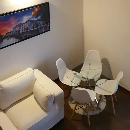 La Petite Maison