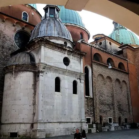 La Petite Maison Апартаменты *